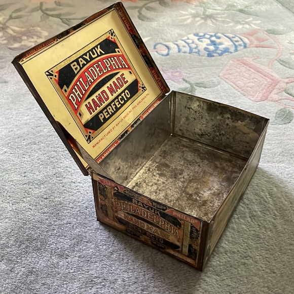 Philadelphia handmade, perfecto tin - Picture 2 of 4